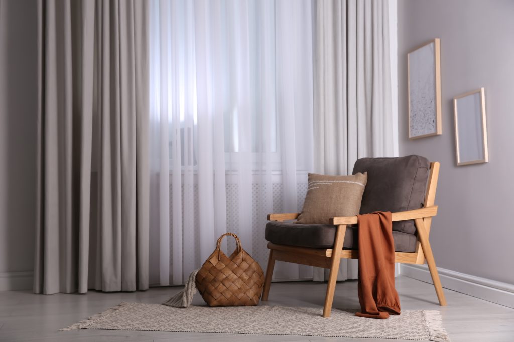 Curtain cleaning services